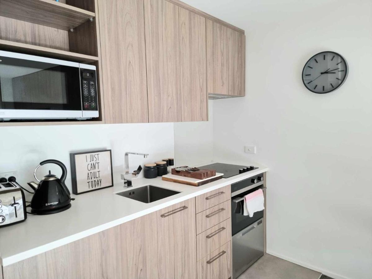 Modern 1 Bedroom Apartment Across From Hagley Park Крайстчерч Екстер'єр фото
